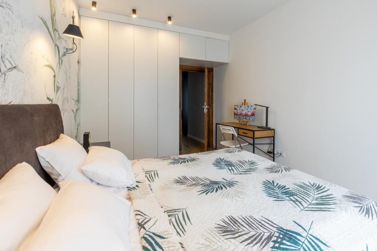Vip Apart Bielany Przy Metrze วอร์ซอ ภายนอก รูปภาพ