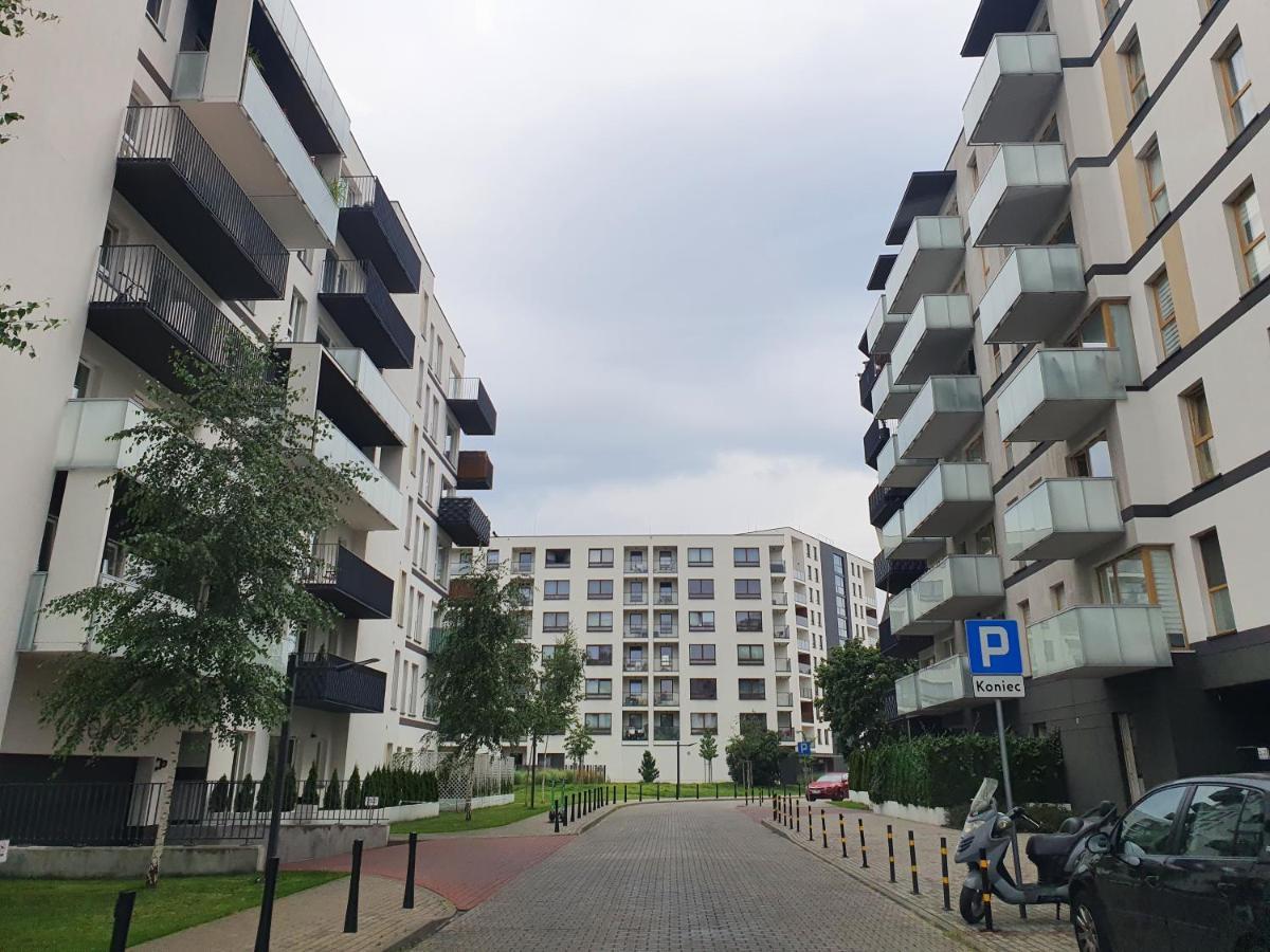Vip Apart Bielany Przy Metrze วอร์ซอ ภายนอก รูปภาพ
